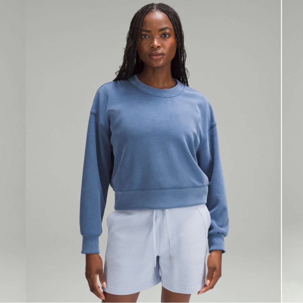 Lululemon Softstreme Perfectly Oversized Cropped Crew in Pitch Blue